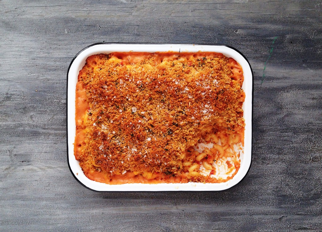 Tomato Mac n' Cheese - SavvyMom