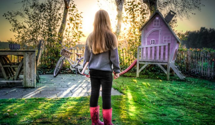 girl-bicycle-garden-people-630770