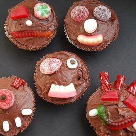 Creepy 
Cupcakes