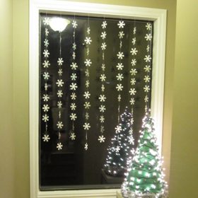 Snowflake Window Garland