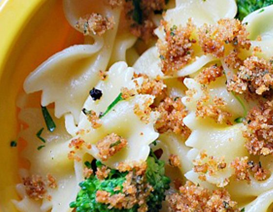 Pasta with Broccoli and Toasted Bread Crumbs