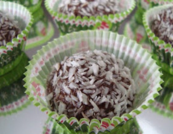 Chocolate Hazelnut Snowballs