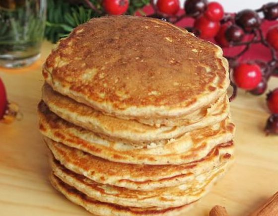 Whole Wheat Gingerbread Pancakes