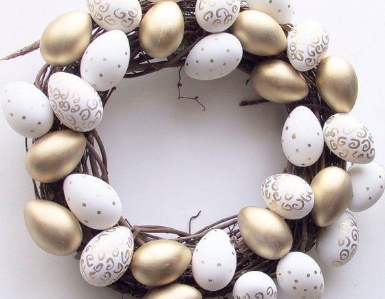 DIY Painted Easter Wreath