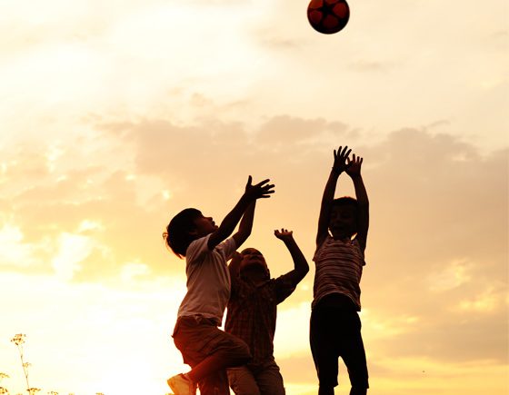 Classic Backyard Summer Games - SPUD