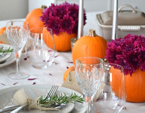 A Fresh and Bright Thanksgiving Table Setting