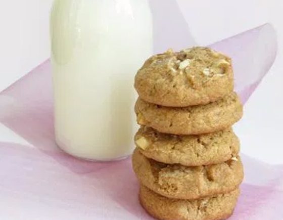 White Chocolate Cinnamon Cookies