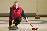 womancurling