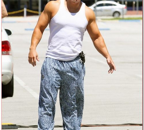 Pain and Gain Takes A Break From Filming