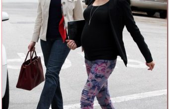 Pregnant Kristin Cavallari Heads To Lunch