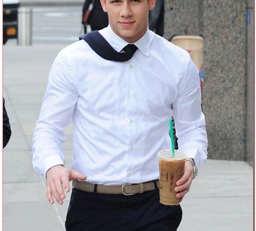 Nick Jonas Getting Some Starbucks In New York