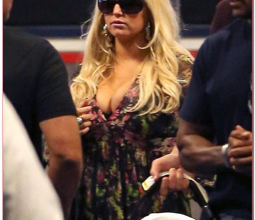 Jessica Simpson And Family Arriving On A Flight At LAX