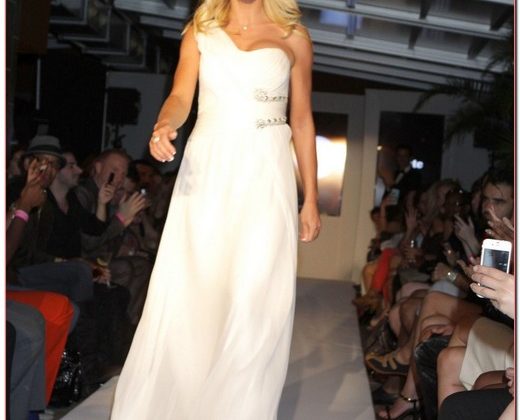 Kate Gosselin Walks The Runway To Help A  Real Women's Charity