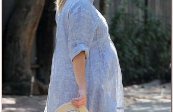 Pregnant Reese Witherspoon Is Getting Huge