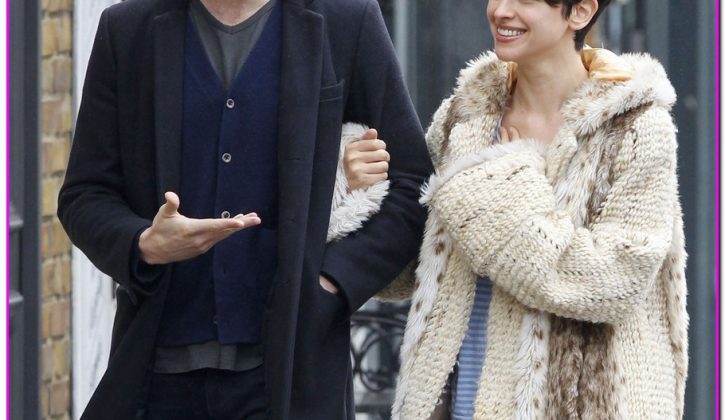 Jamie Dornan & Wife Amelia Make A Starbucks Run In London