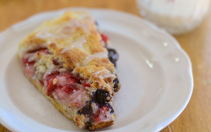 very_berry_scones_w