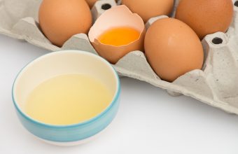recipegeek-cook_ingredients-how_to_separate_eggs_like_a_pro
