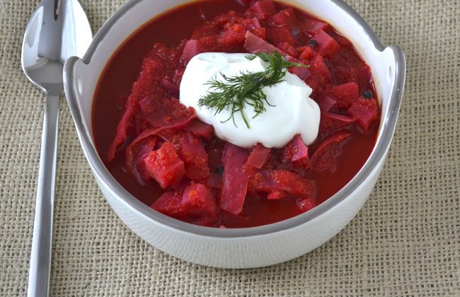 Easy-Crockpot-Borscht-A-Pretty-Life3_edited-12