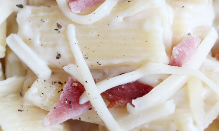 bacon-cheese-pasta-dish