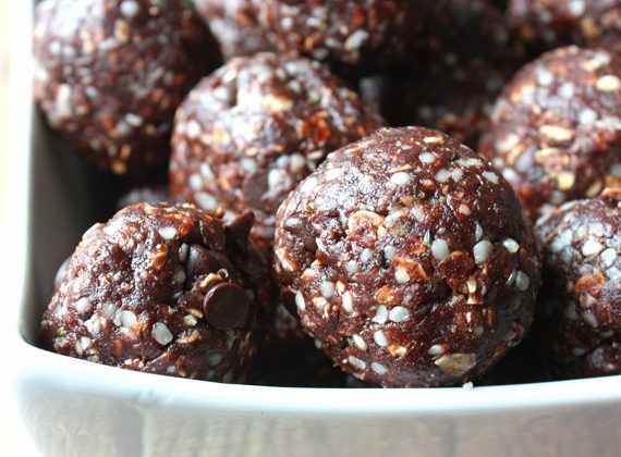 Chocolate-Peanut-Butter-Hemp-Seed-Protein-Balls_3