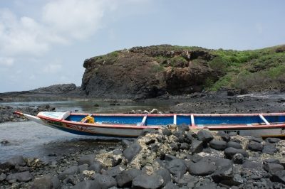 canoe-outdoors-nature