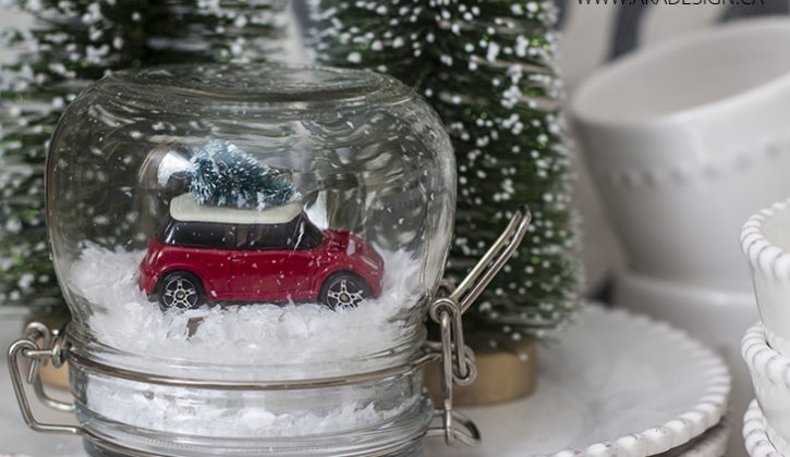 Mini-Cooper-Christmas-Tree-Snow-Globe