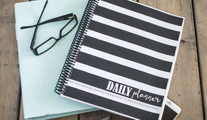 AKA-DESIGN-DAILY-BLOG-PLANNER