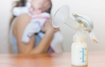 pumping_breast_milk_0