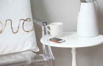 thrift-store-chalk-paint-table