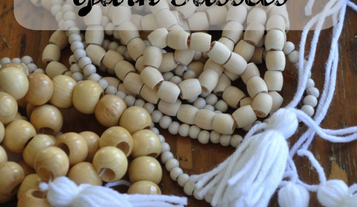 natural-wood-bead-garland-with-yarn-tassels-1.1