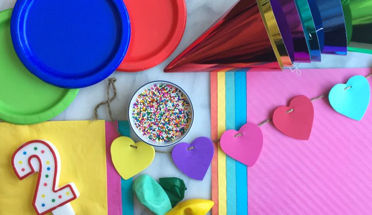How to Throw a Simple Colour-Themed Party